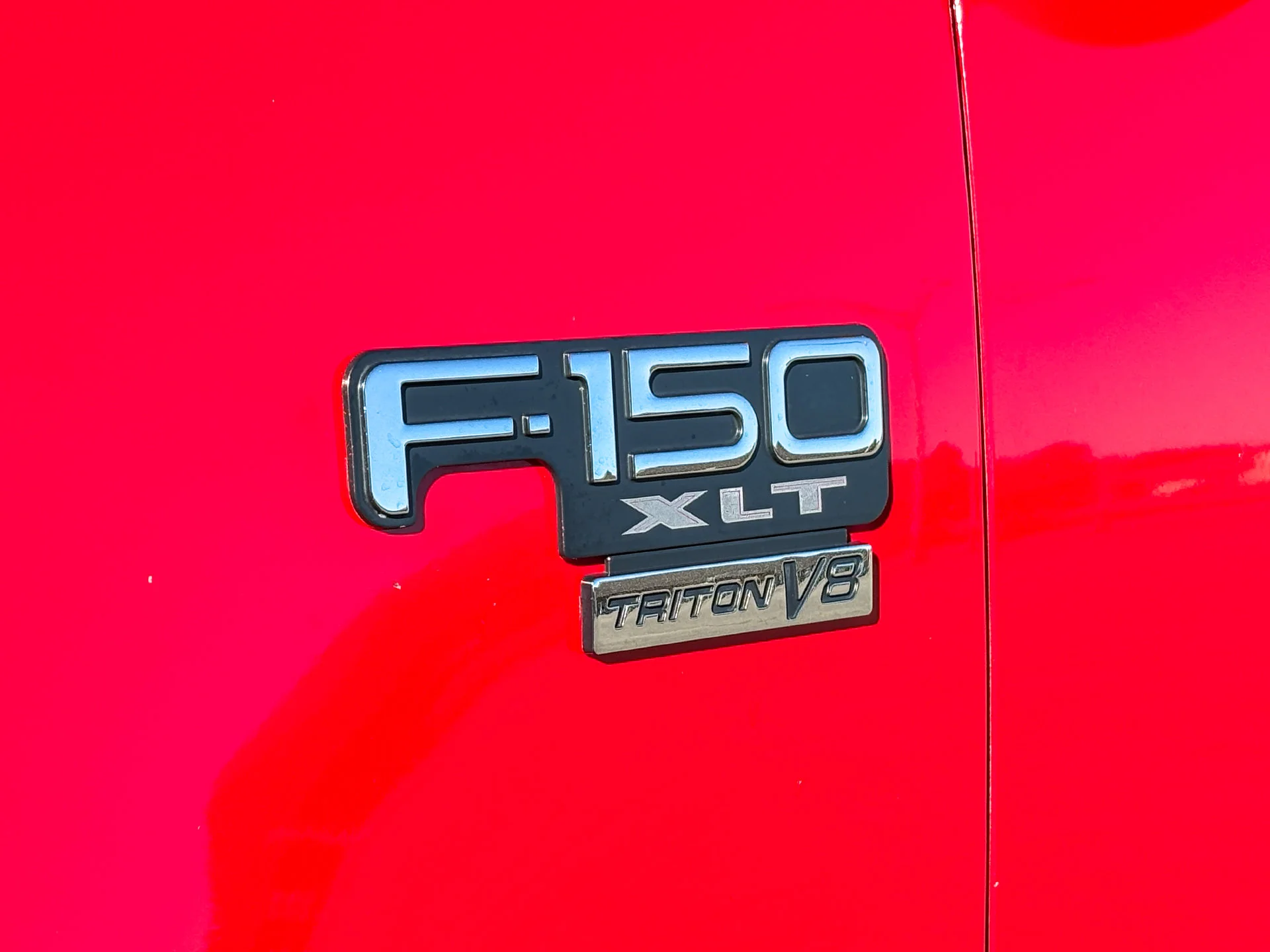 Used 2002 Red Ford XLT image 5