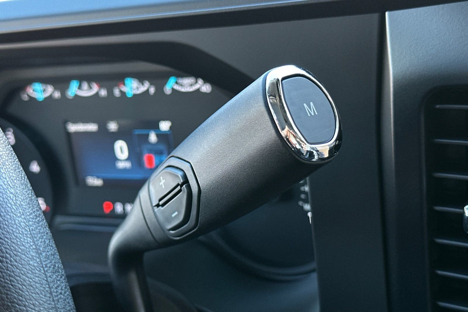 2024 Ford F-450 Super Duty Chassis Cab XL - Photo 18