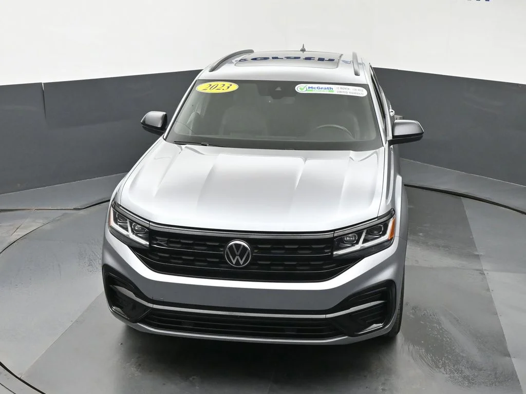 Used 2023 Silver Volkswagen 2.0T SEL R-Line Black image 27