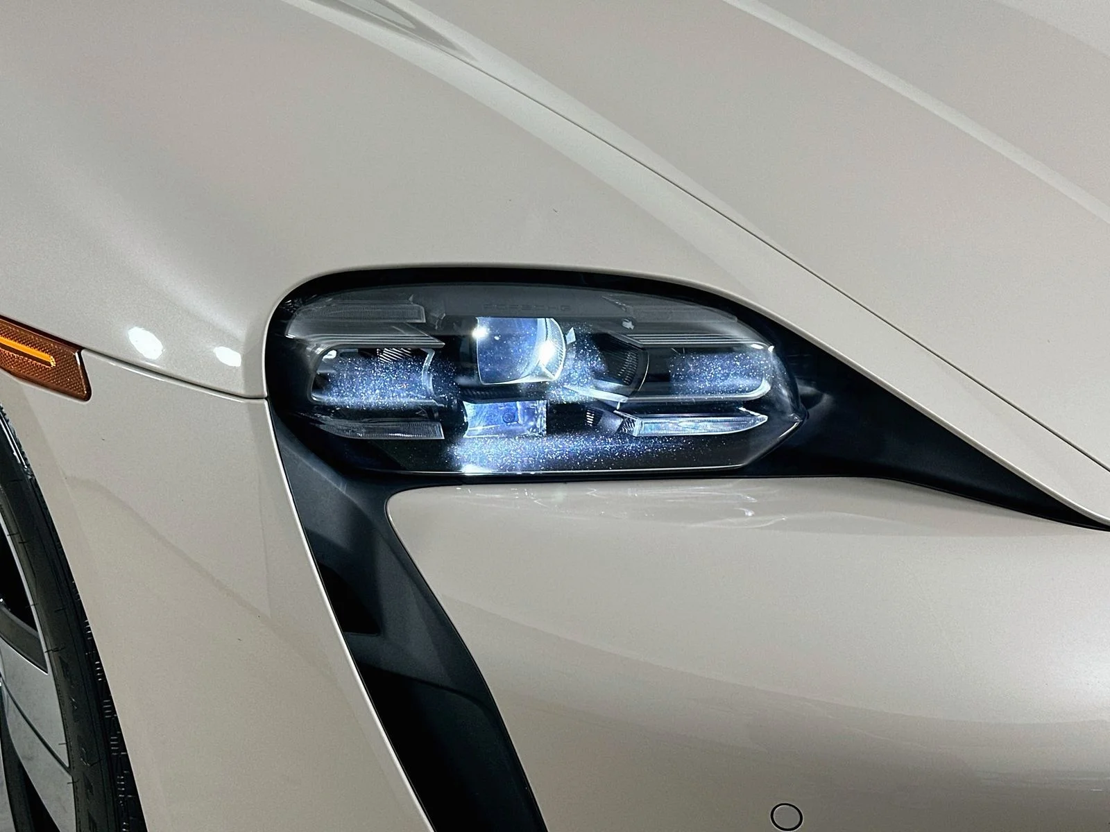 2023 Porsche Taycan Base - Photo 9
