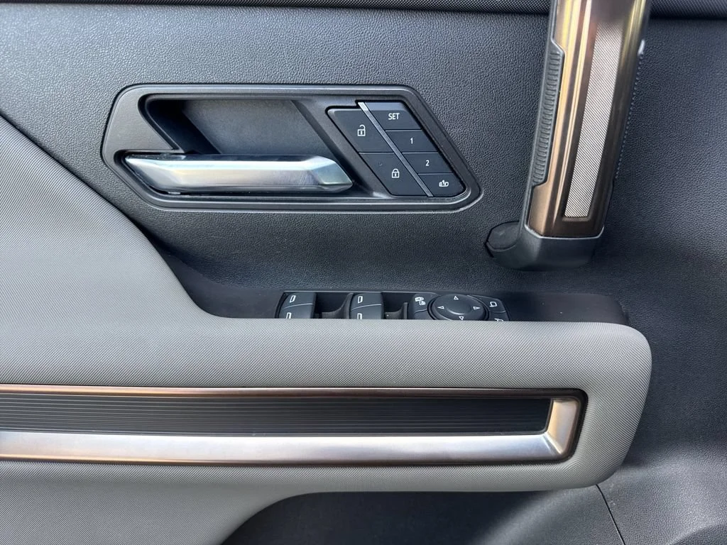 2025 GMC HUMMER EV 3X - Photo 10