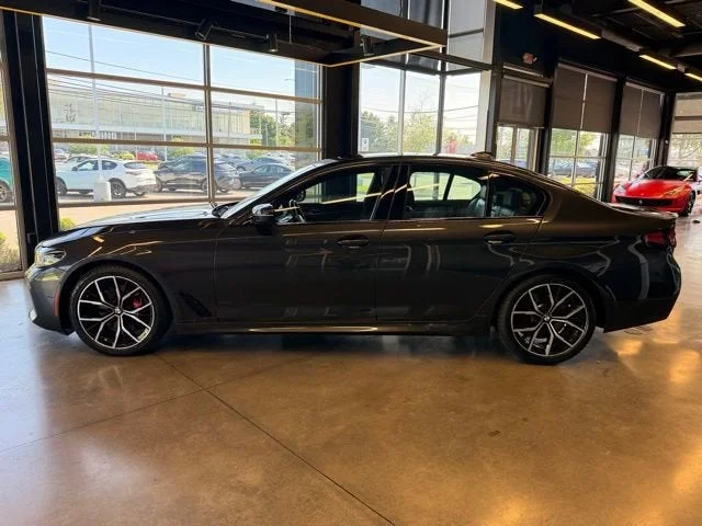 Used 2023 Dark Graphite Metallic BMW 530i xDrive image 3