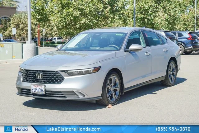 Used 2023 Lunar Silver Metallic Honda EX image 4