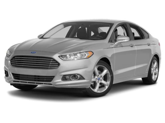 Used 2015  Ford SE image 1