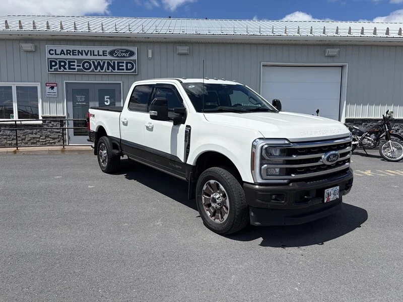 Used 2024 White Ford Super Duty King Ranch image 2