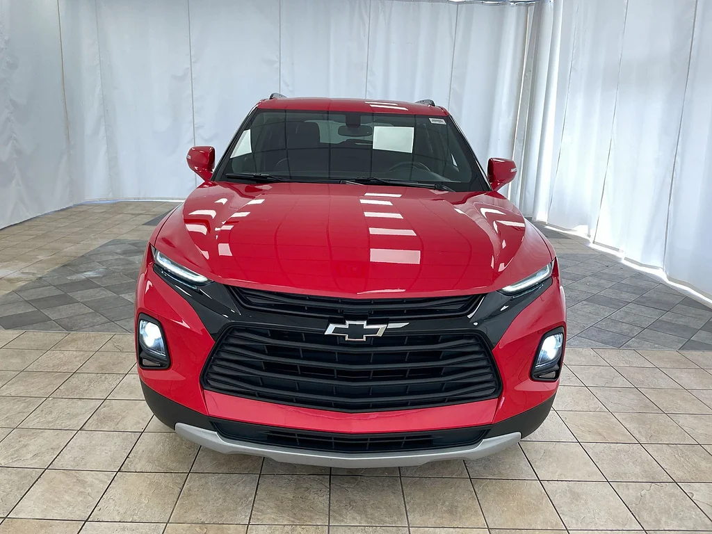 Used 2020 RED Chevrolet LT image 30