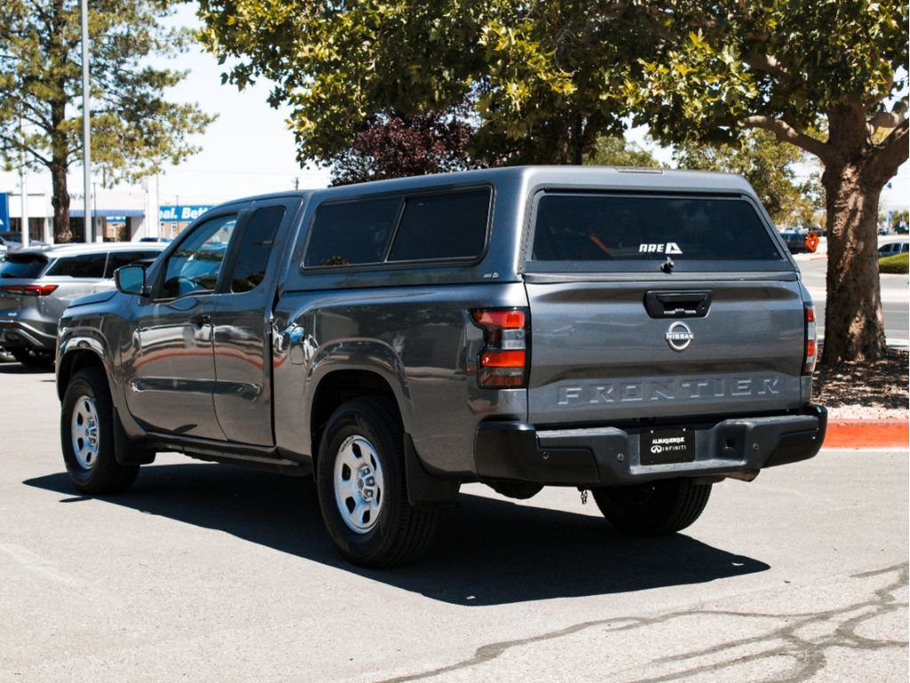 Used 2022 Gun Metallic Nissan S image 7