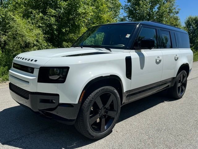 New 2026 Fuji White LAND ROVER X-Dynamic SE image 1