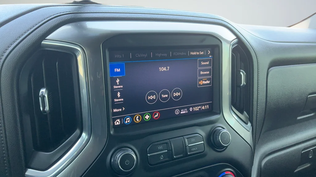 Used 2020 Gray Chevrolet LT image 7