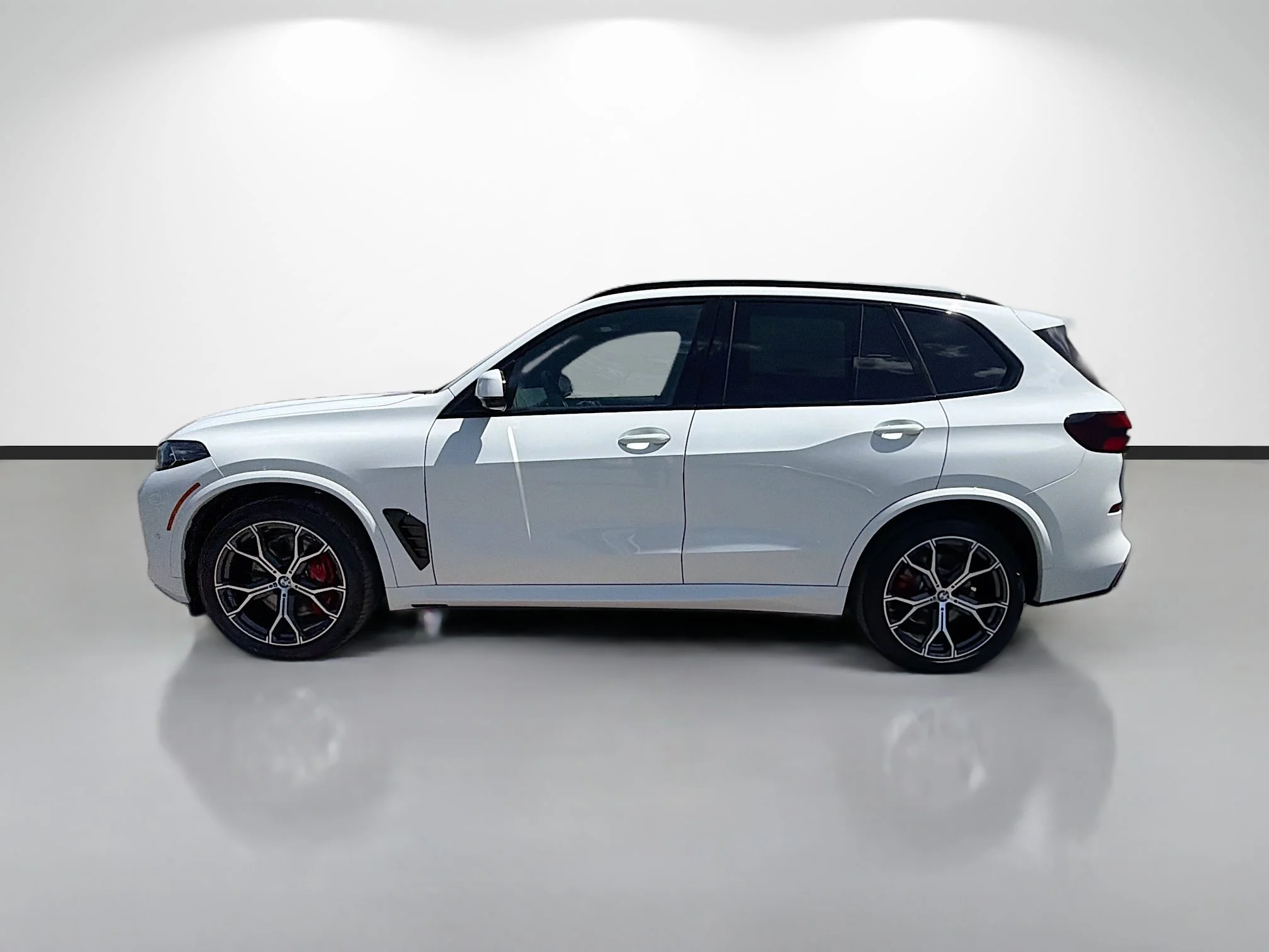 New 2026 Alpine White BMW xDrive40i image 6