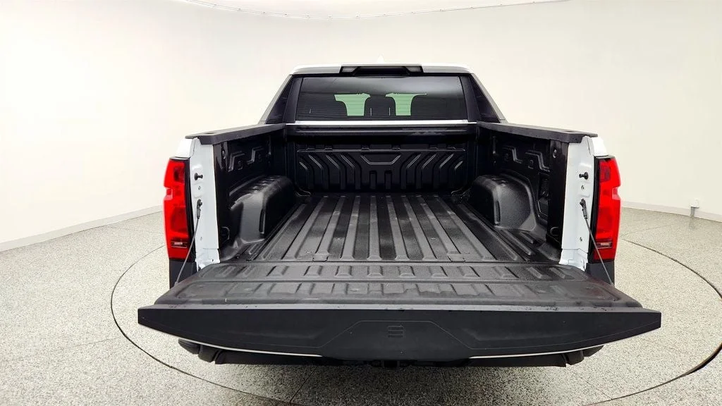 Used 2024 Summit White Chevrolet e4WD Crew Cab Work Truck w/ 1FL Fleet Pkg & Spray-On Bedliner image 22