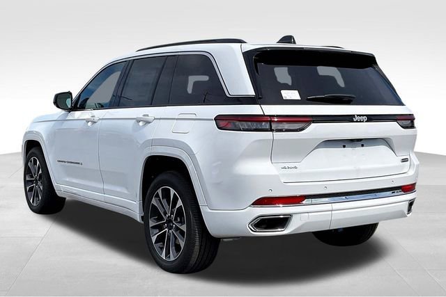 New 2025 Bright White Clear-Coat Exterior Paint Jeep Overland image 3