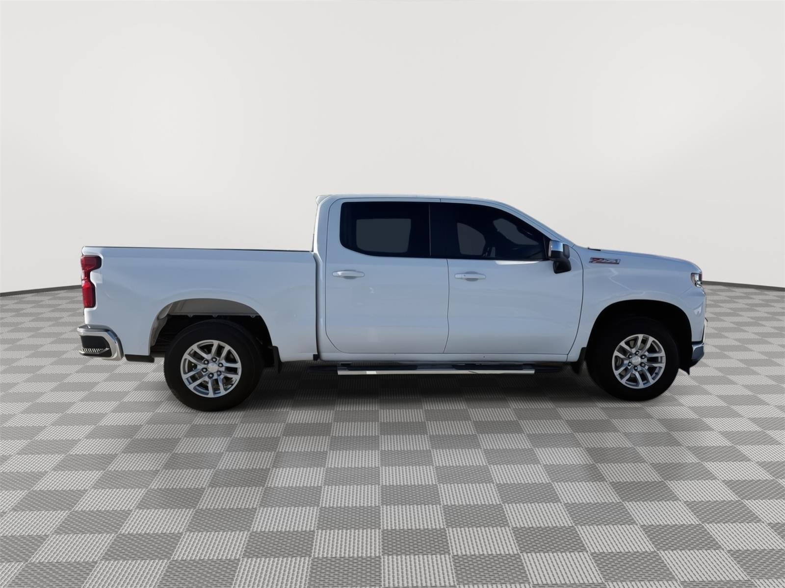 Used 2021 Summit White Chevrolet LT image 10