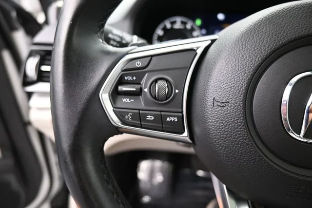Used 2025 White Acura Technology Package image 31