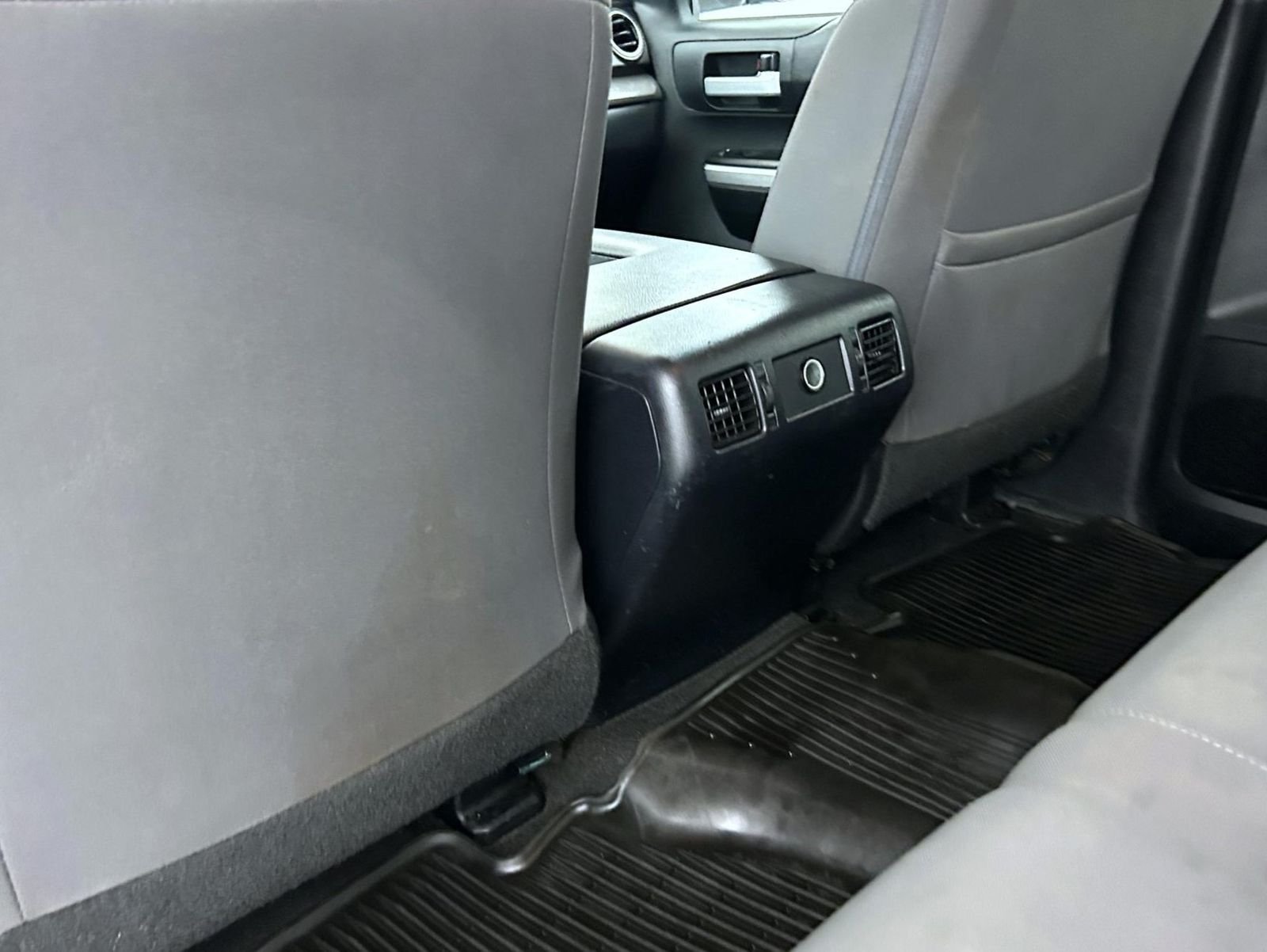 Used 2016 Silver Toyota SR5 image 21