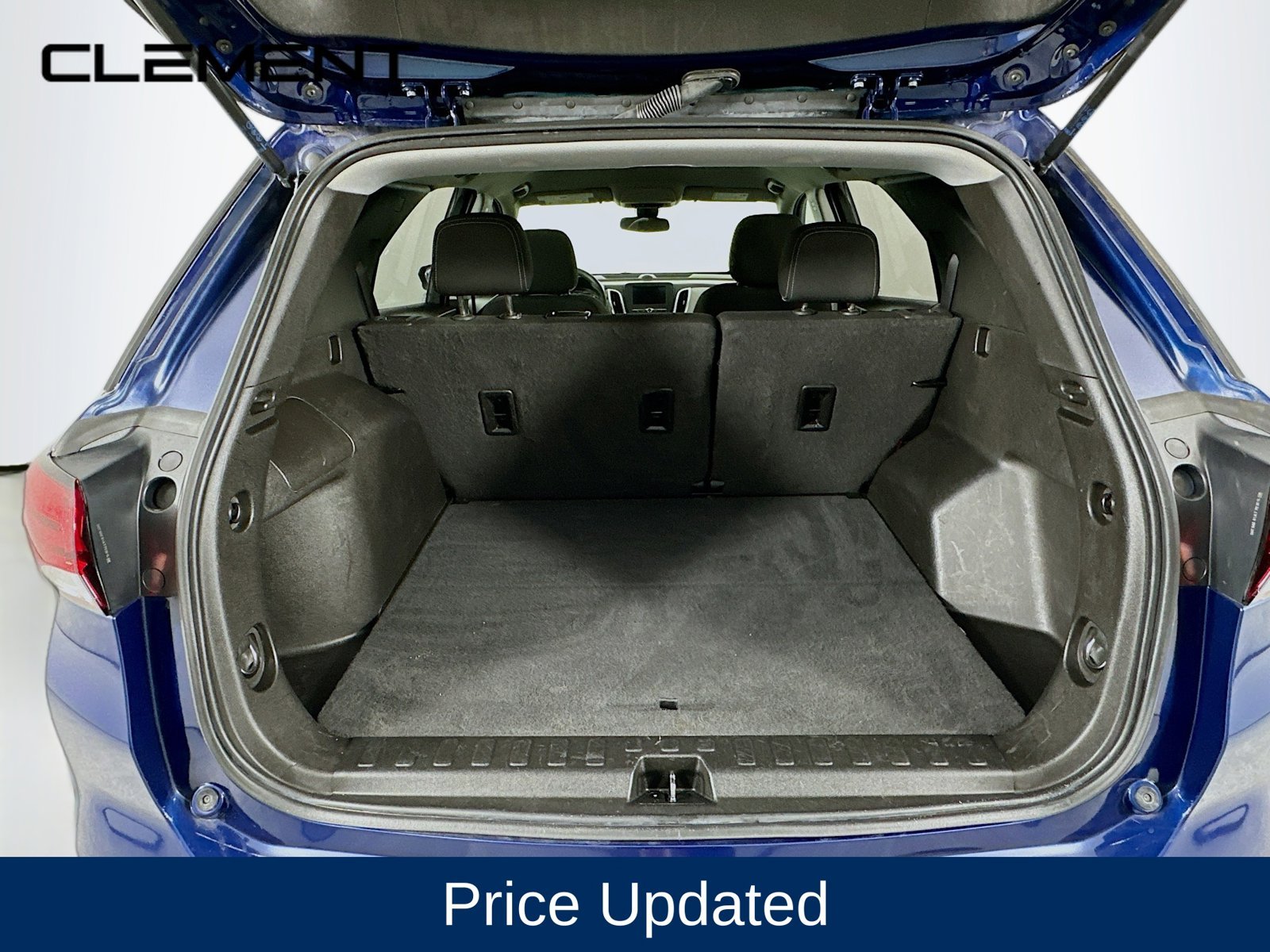 Used 2022 Blue Chevrolet LS image 9