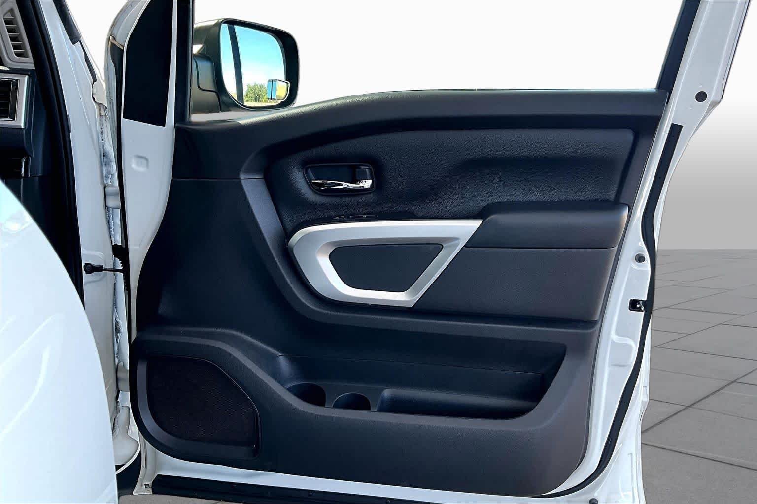 Used 2019 Glacier White Nissan SV image 22