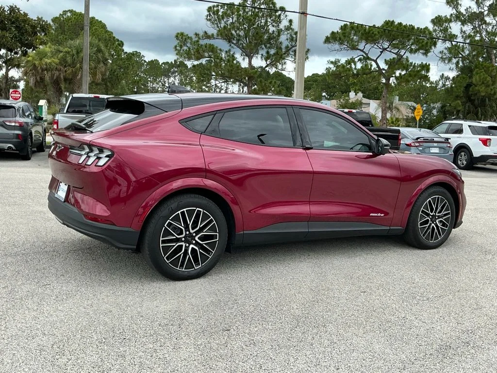 Used 2025 Red Ford Premium image 16