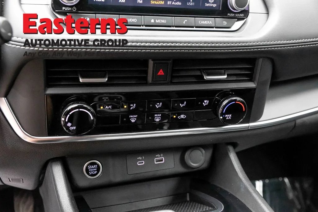 Used 2023 Black Nissan S image 19