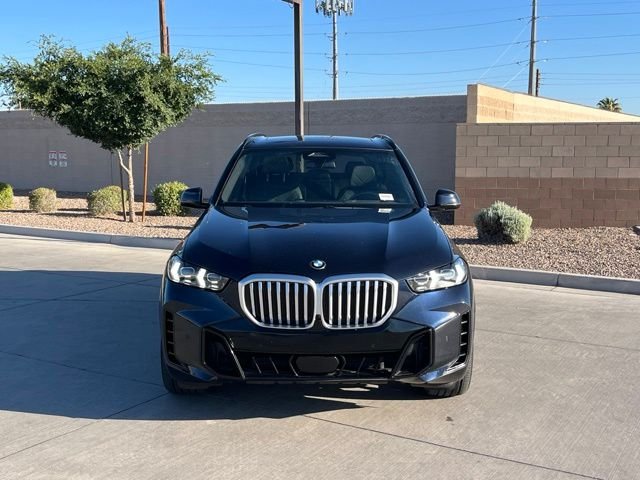 Used 2026 Black BMW xDrive40i image 3