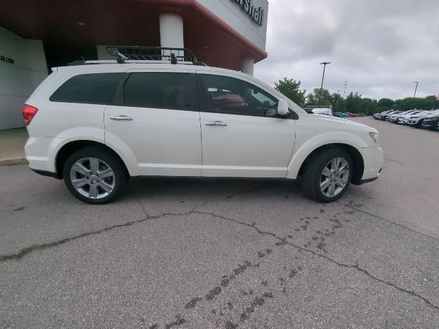Used 2013 White Dodge Crew image 33