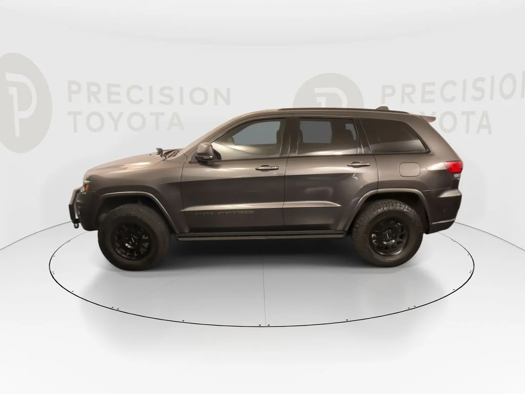 Used 2021 Granite Crystal Metallic Clearcoat Jeep Limited image 22