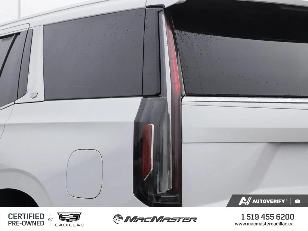 Certified Used 2022  Cadillac Premium Luxury image 16