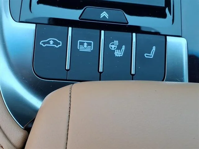 Used 2022 SILVER Lexus Base image 8