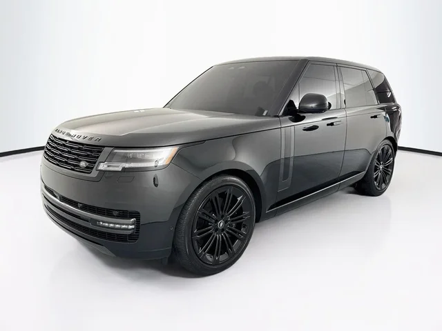 2025 Land Rover Range Rover SE