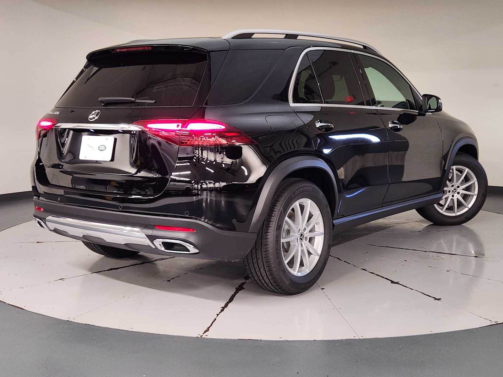 Used 2025 Black Mercedes-Benz GLE 350 image 2