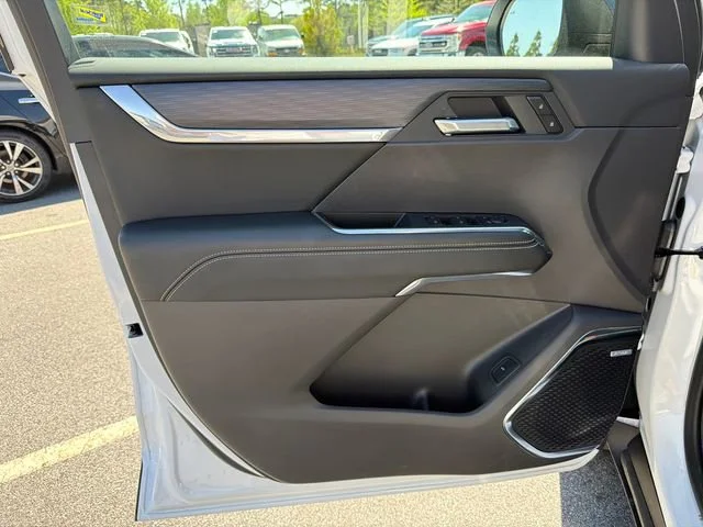 Used 2026 Summit White GMC Elevation image 10