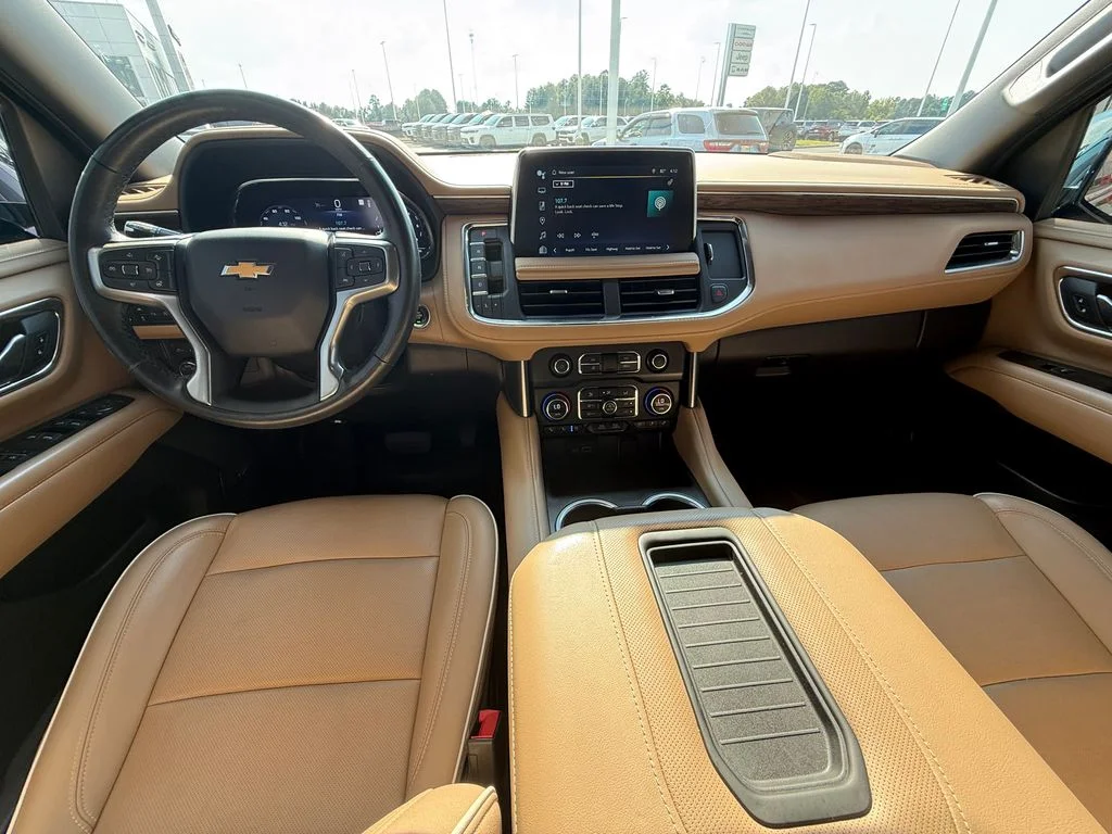 Used 2023 Black Chevrolet Premier image 7