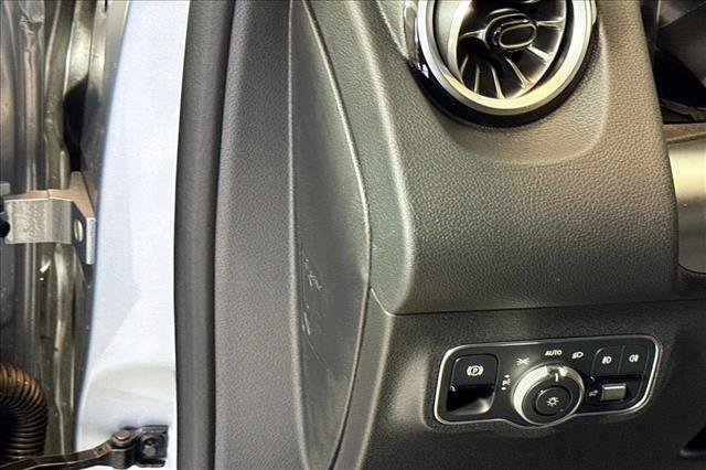 New 2026 Cirrus Silver Metallic Mercedes-Benz GLB 250 image 40