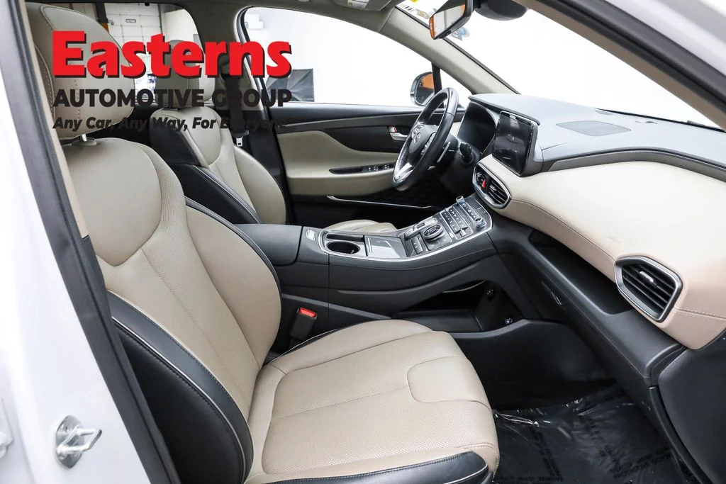 Used 2022 White Hyundai SEL image 24