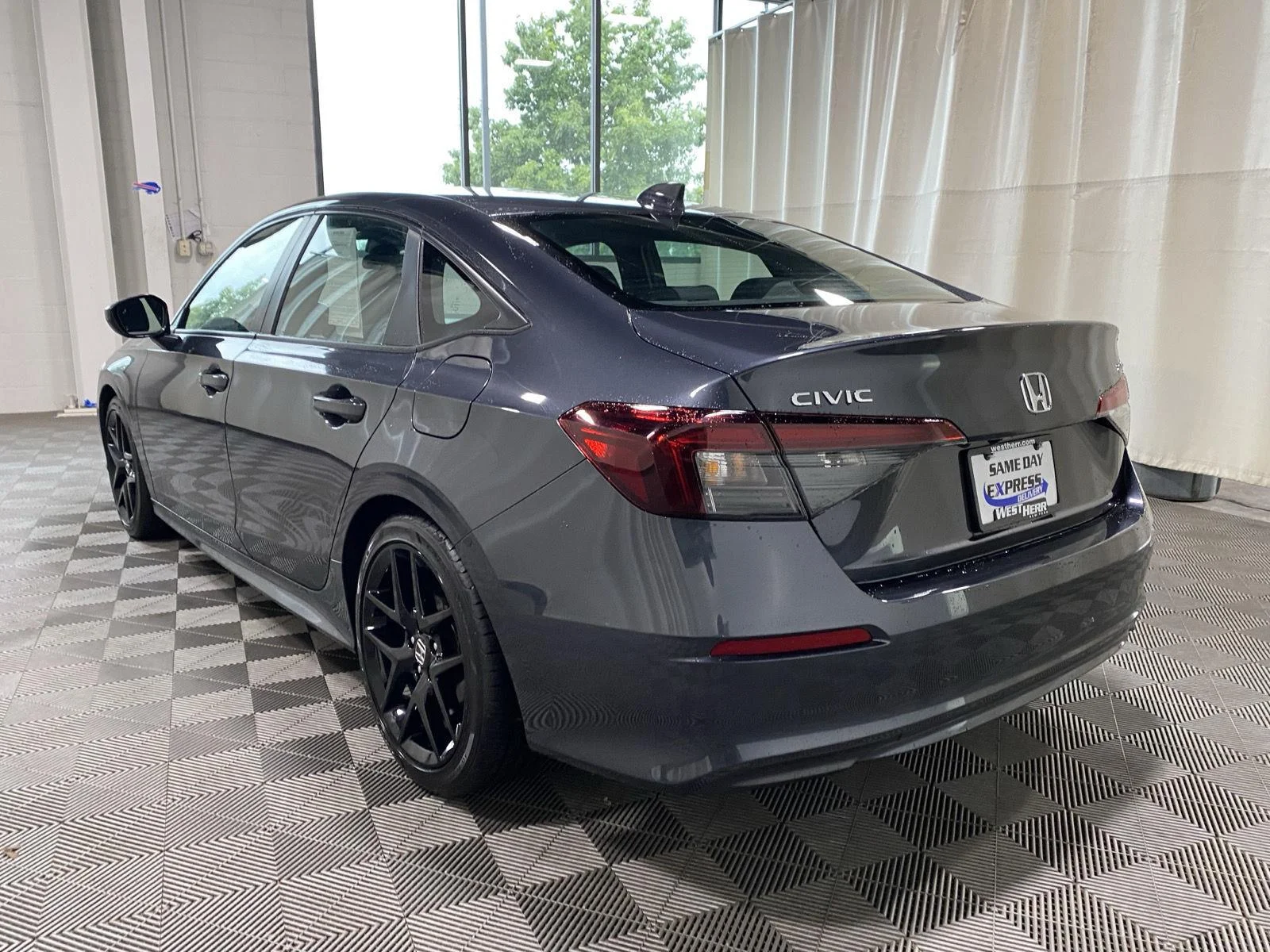 Used 2025 Meteorite Gray Metallic Honda Sport image 5