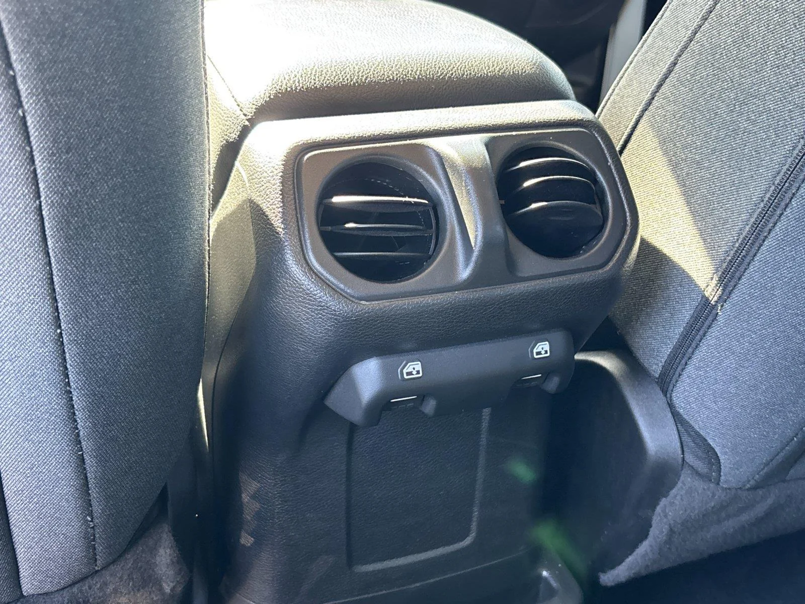Used 2024 Bright White Clearcoat Jeep Sport S image 33
