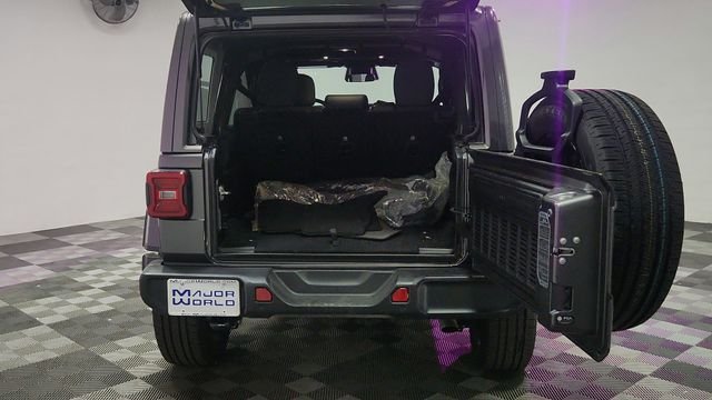 Used 2025 Gray Jeep Sahara 4xe image 19