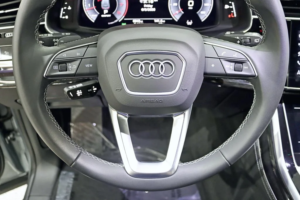 Used 2025 Silver Audi 55 Prestige image 17