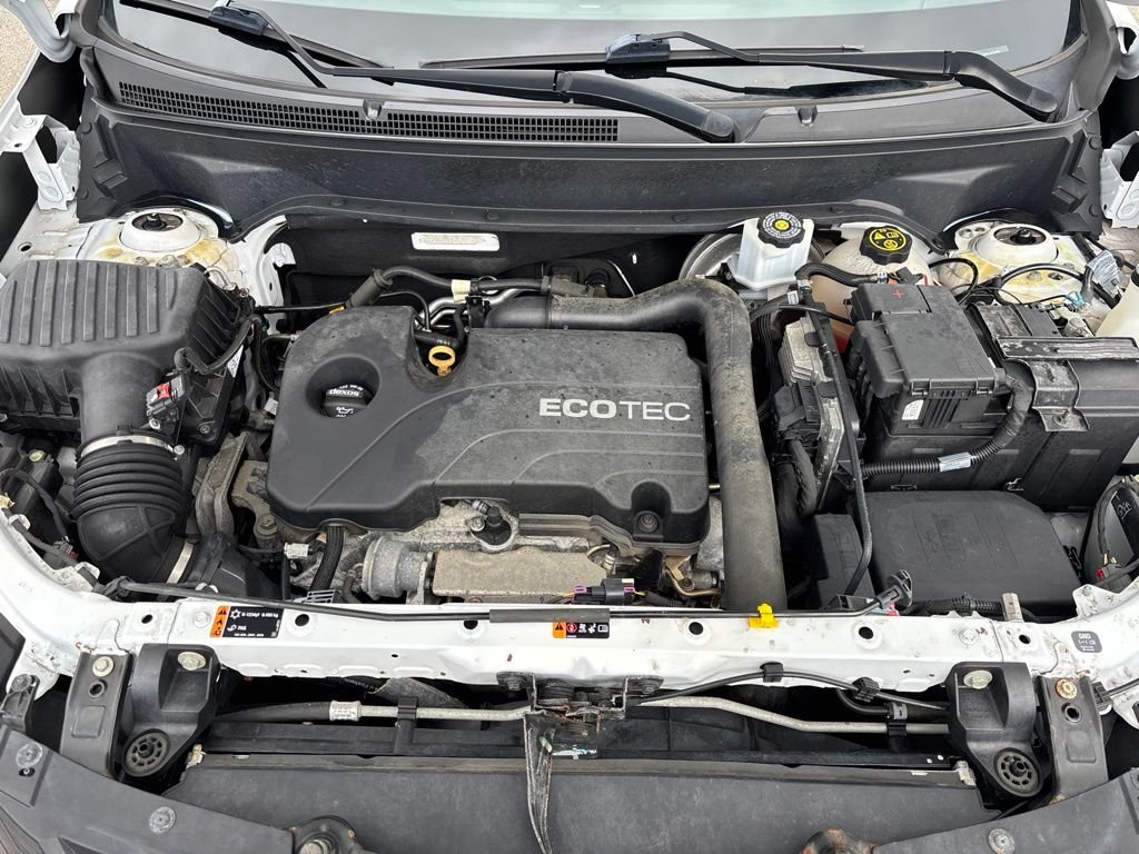Used 2018 White Chevrolet LT image 12
