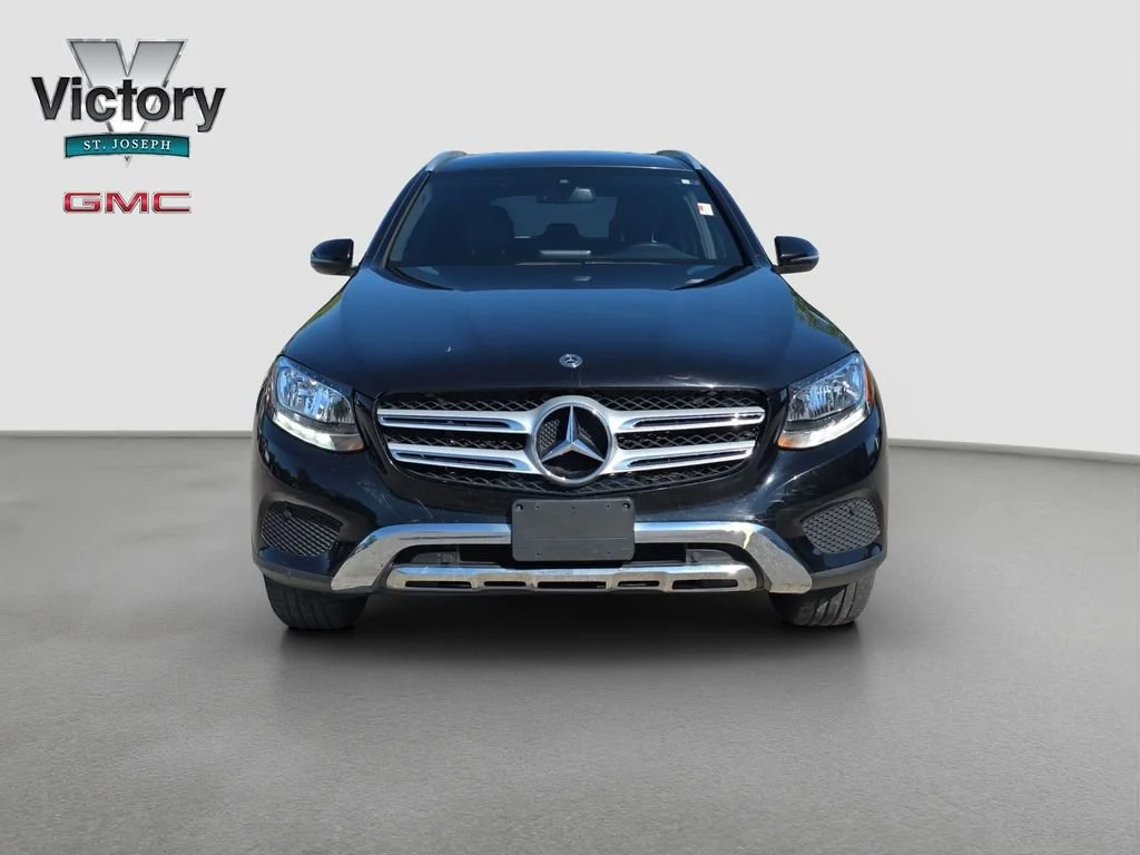 Used 2019 Mercedes-Benz GLC GLC300 with VIN WDC0G4JB2KF593440 for sale in Kansas City