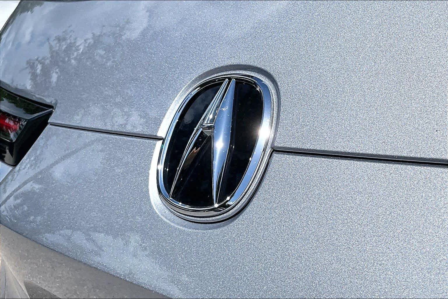 Used 2025 Solar Silver Metallic Acura w/A-Spec Package image 31