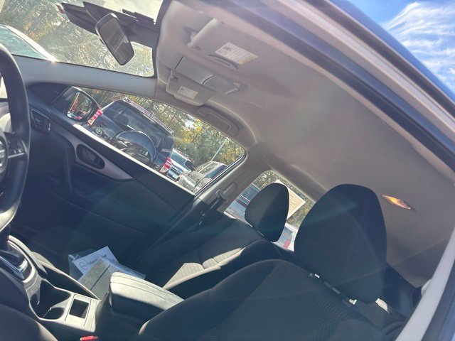 Used 2020 Gray Nissan S image 16