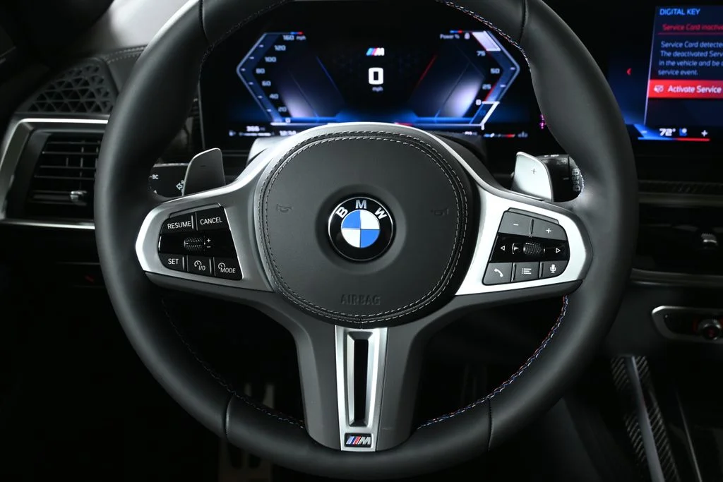 Used 2027 Gray BMW M60i image 19
