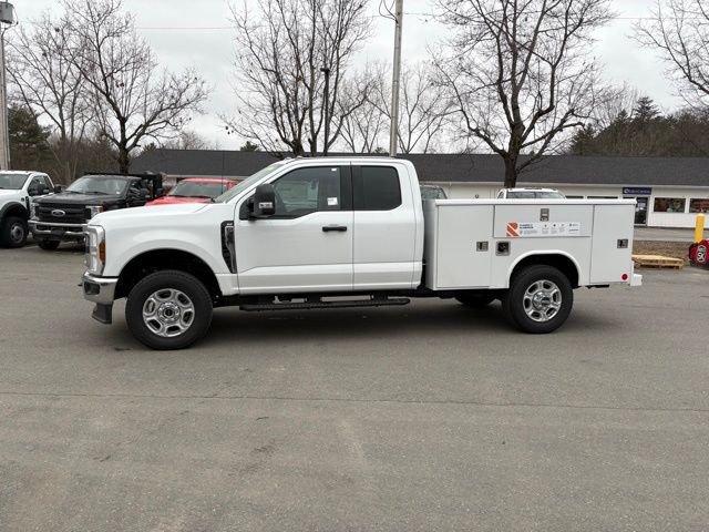 New 2026 White Ford XLT image 4