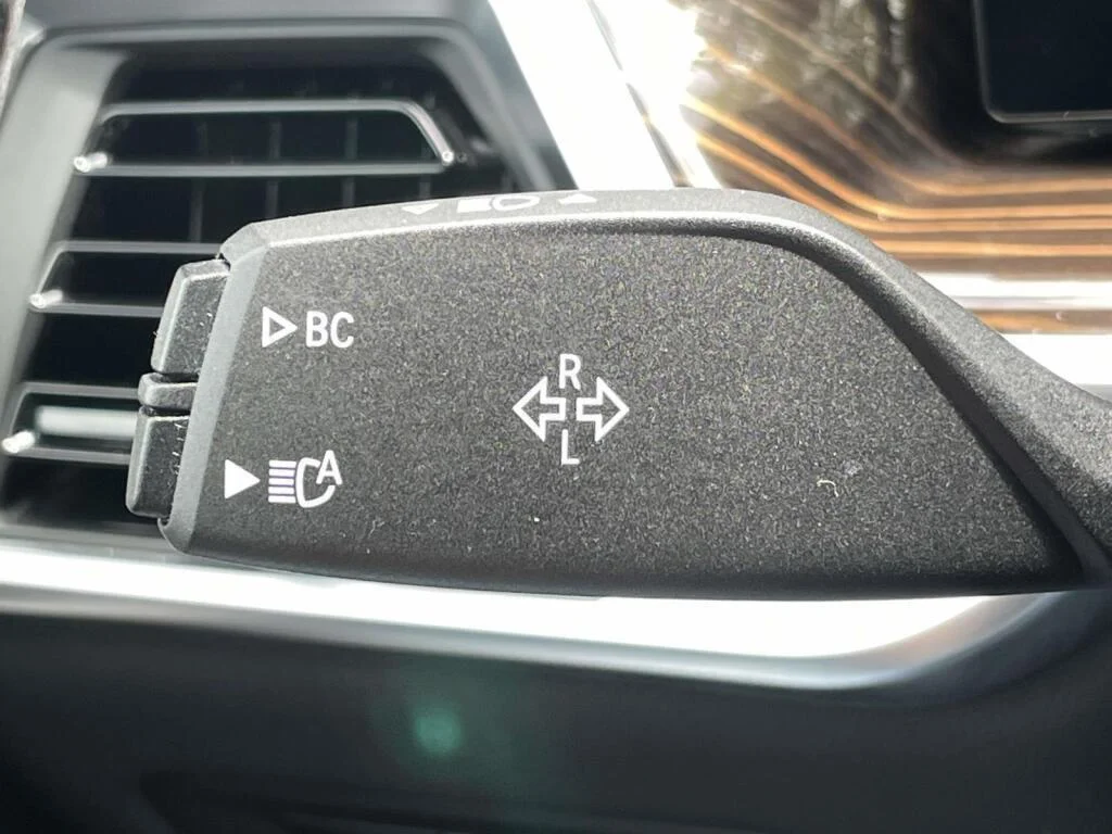 Used 2026 BLU/Blue BMW xDrive40i image 36