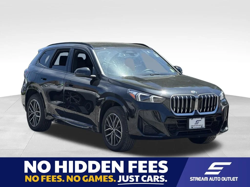 Used 2026 Black BMW xDrive28i image 1