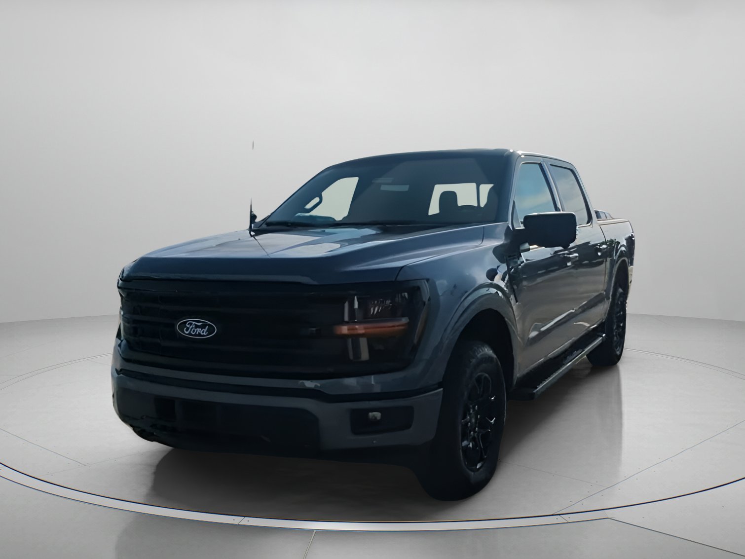 New 2026 Carbonized Gray Metallic Ford XLT image 8