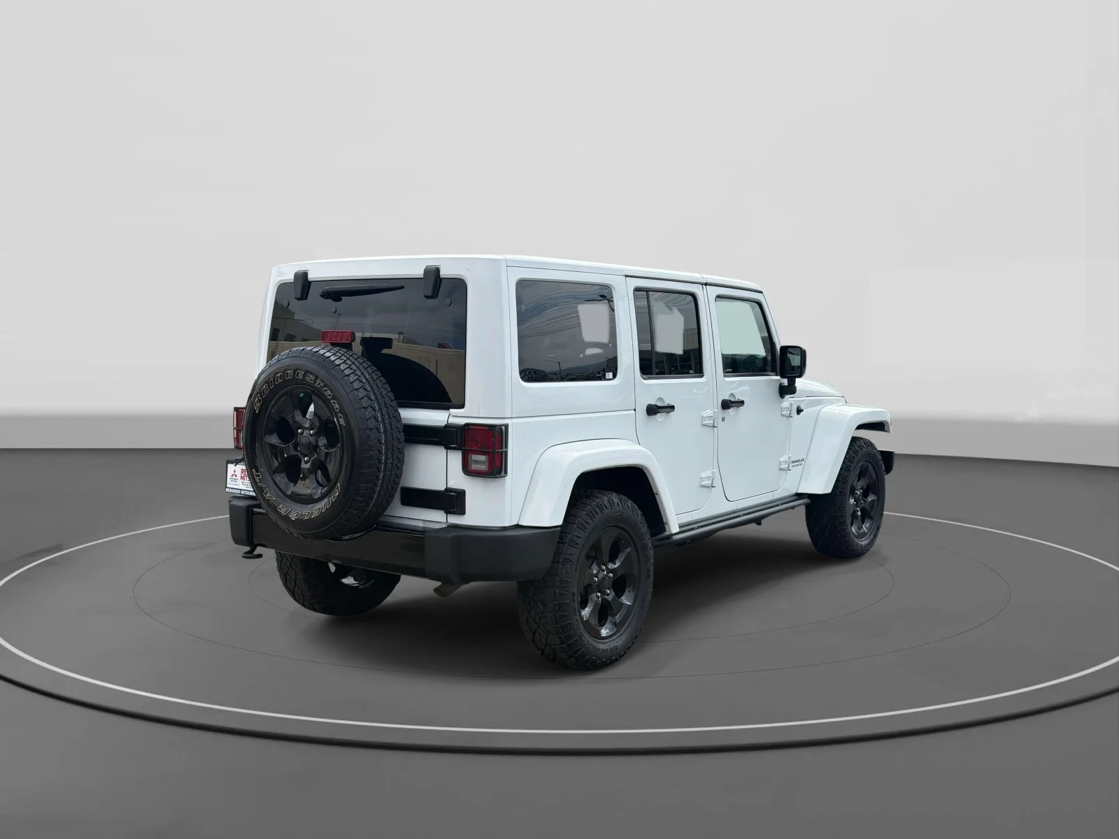 Used 2015 Bright White Clearcoat Jeep Altitude image 5