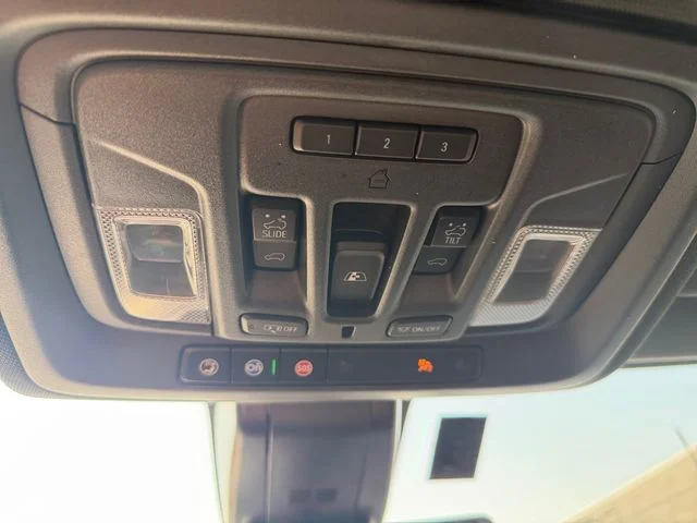 Used 2021 Black Chevrolet High Country image 20