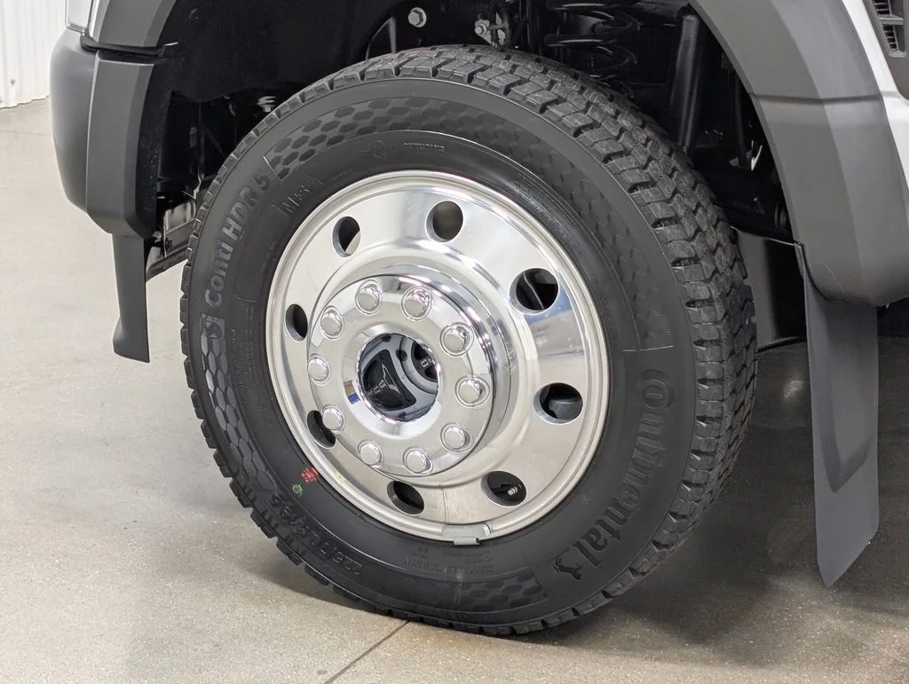 New 2026 Oxford White Ford F-450® XL image 2